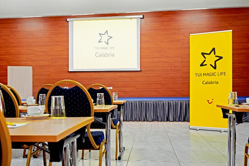 TUI MAGIC LIFE Calabria - All inclusive - Toplantı