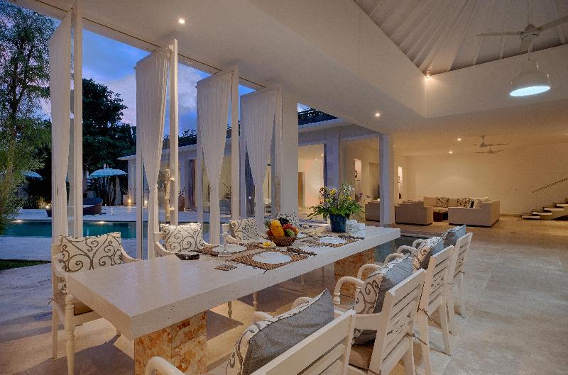 Kutus Kutus Canggu Villa - Oda