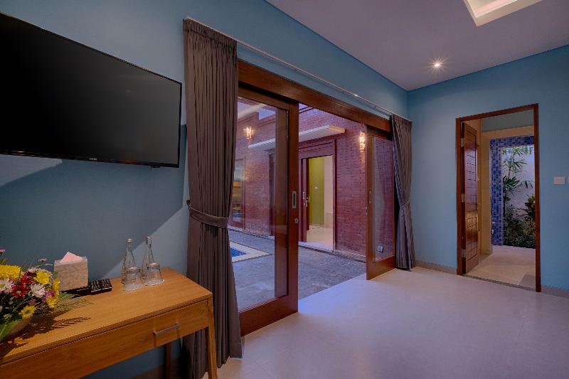Kutus Kutus Canggu Villa - Oda