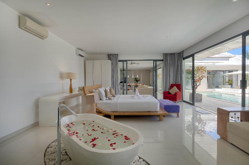 Kutus Kutus Canggu Villa - Oda