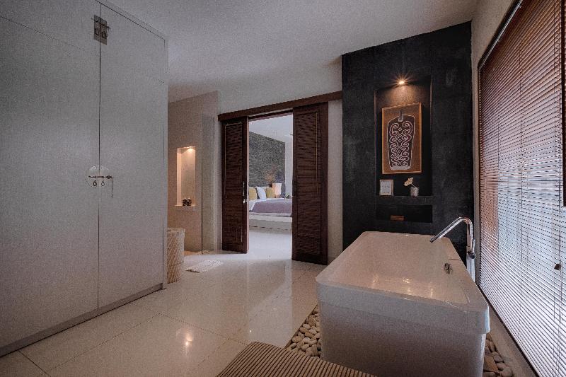 Kutus Kutus Canggu Villa - Oda