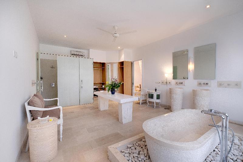 Kutus Kutus Canggu Villa - Oda