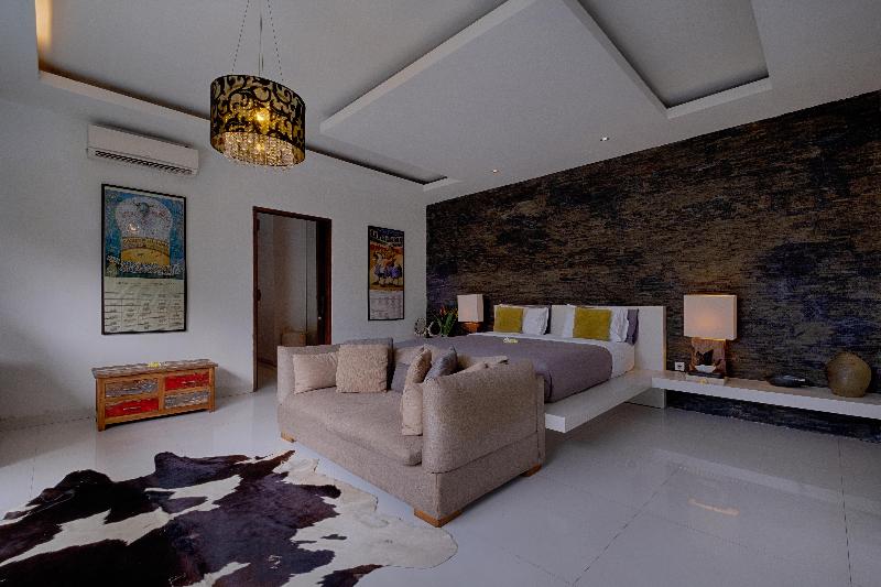 Kutus Kutus Canggu Villa - Oda