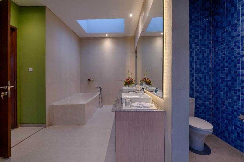 Kutus Kutus Canggu Villa - Oda