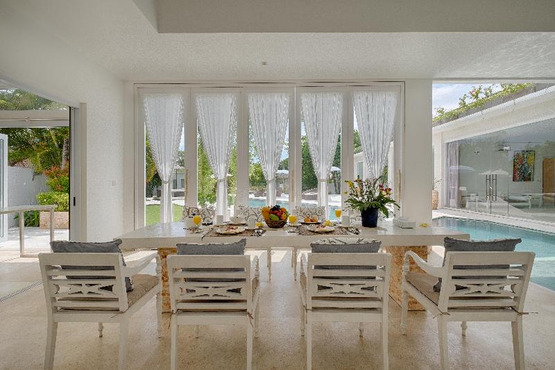 Kutus Kutus Canggu Villa - Oda