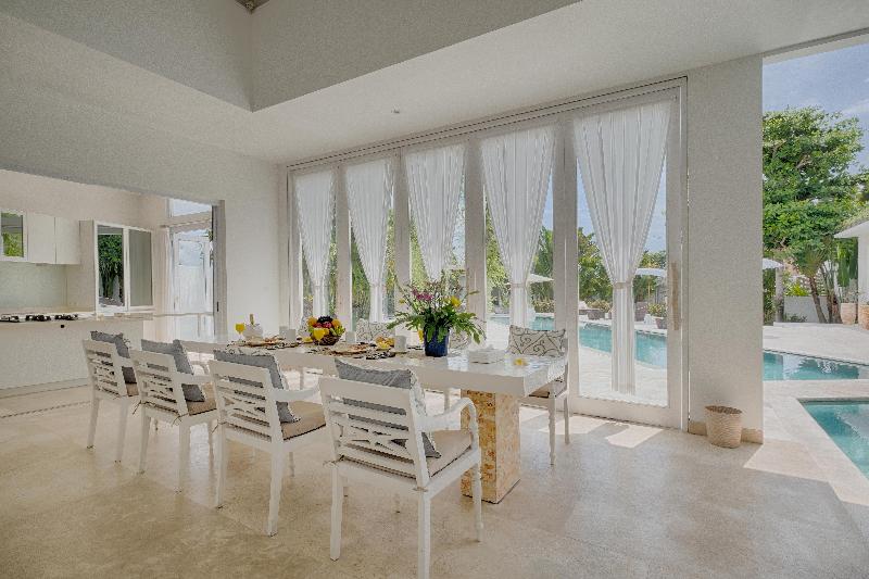 Kutus Kutus Canggu Villa - Oda