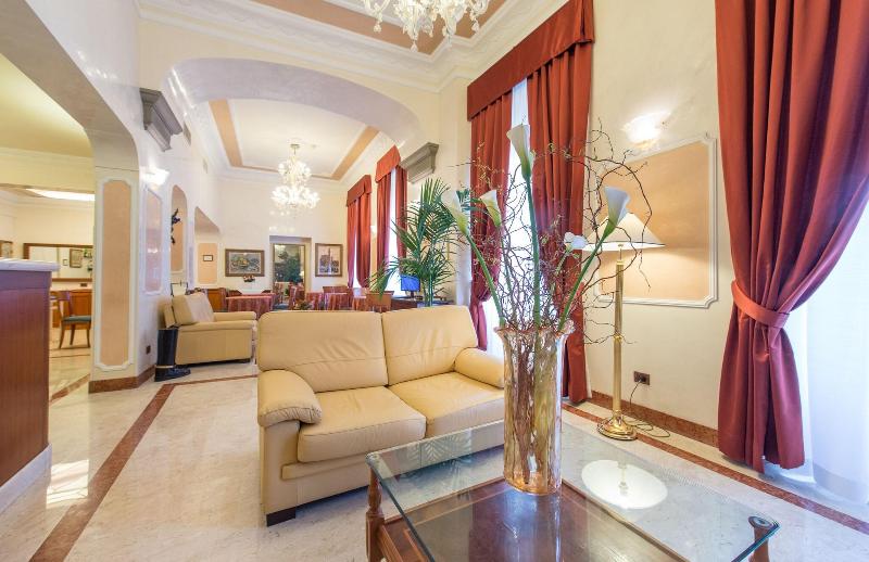 Strozzi Palace Hotel - Genel