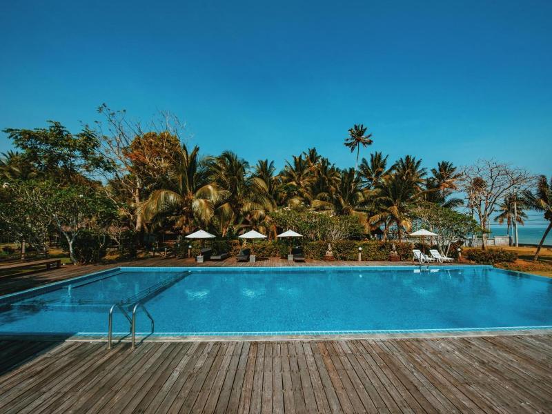 Nana Beach Hotel - Havuz