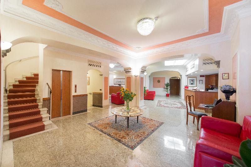 Diana Park Hotel - Lobi