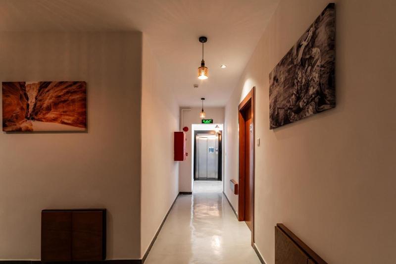Canary Hotel - Lobi