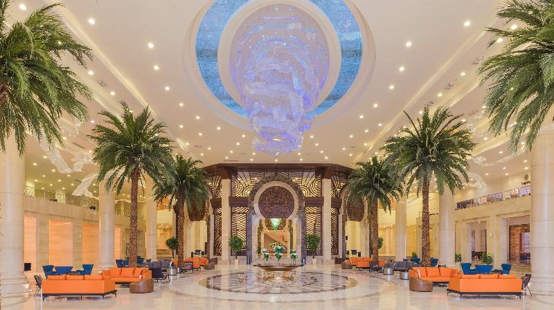 Triumph Luxury Hotel - Lobi