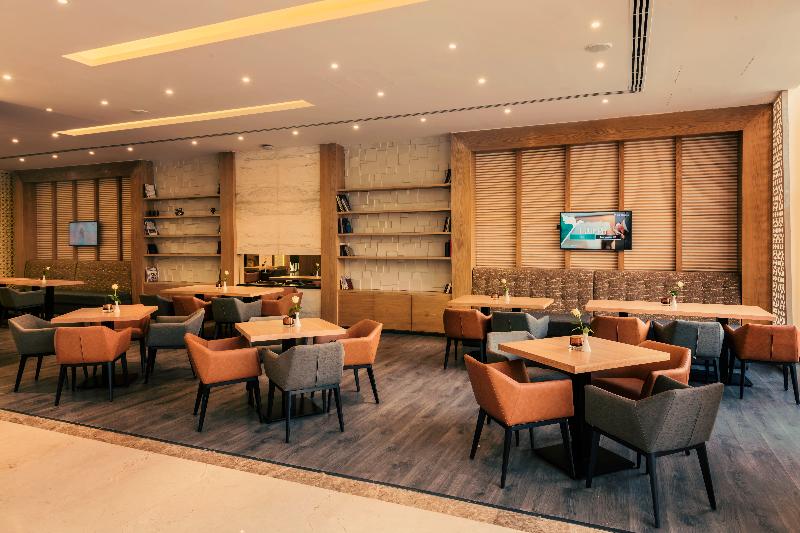 Triumph Luxury Hotel - Restoran