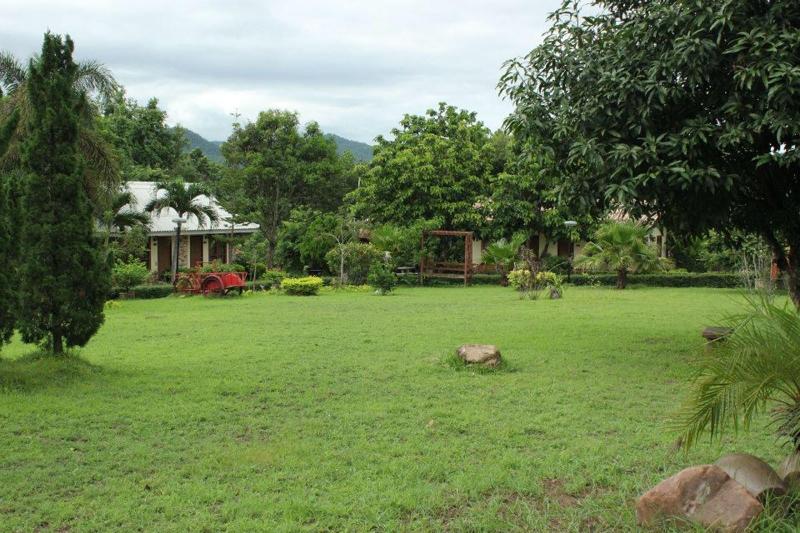 Baan Phuthadol - Genel