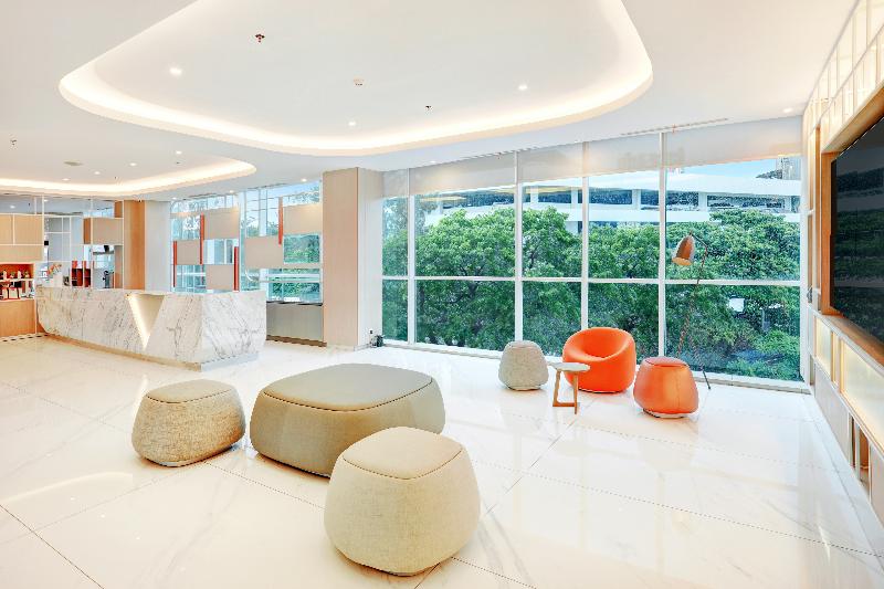 HARRIS Hotel and Convention Bundaran Satelit - Genel