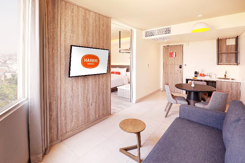 HARRIS Hotel and Convention Bundaran Satelit - Oda