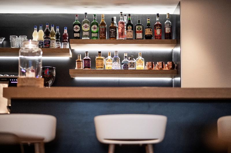Be Place - Bar