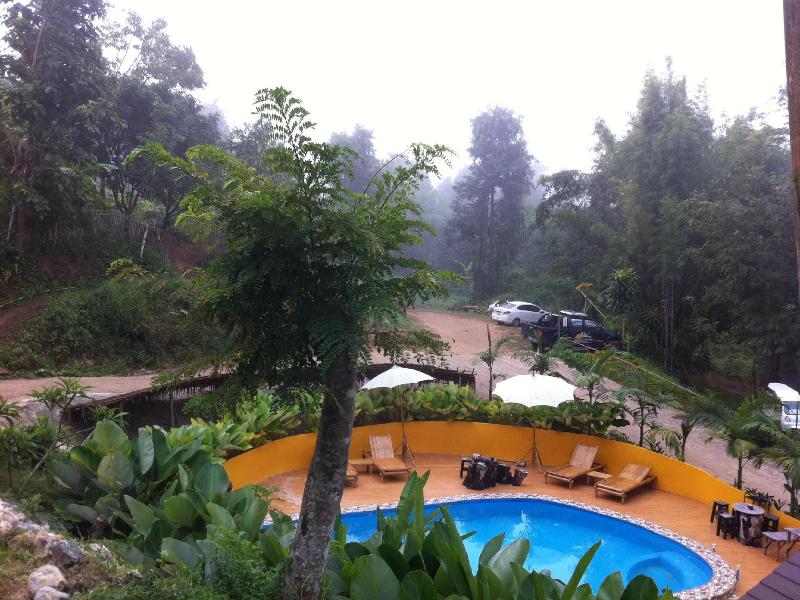 Chang Pai Hill - Havuz