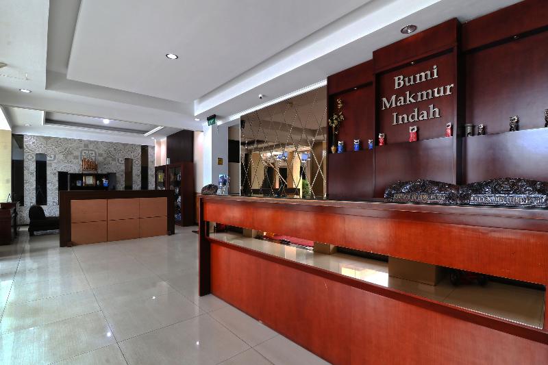 Hotel Bumi Makmur Indah by ZUZU - Lobi