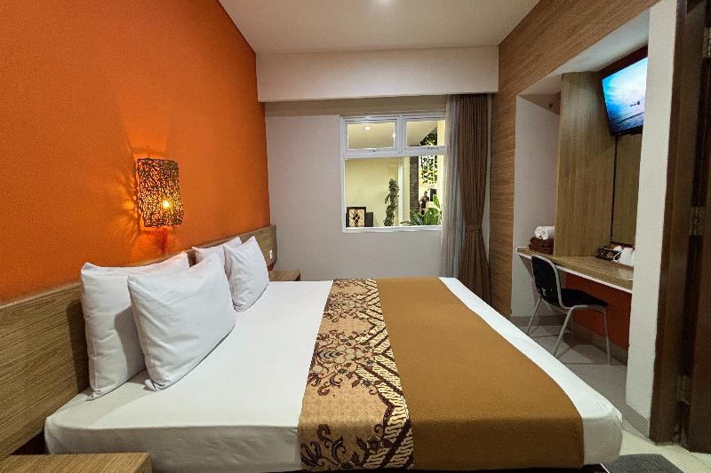 Hotel Bumi Makmur Indah by ZUZU - Oda