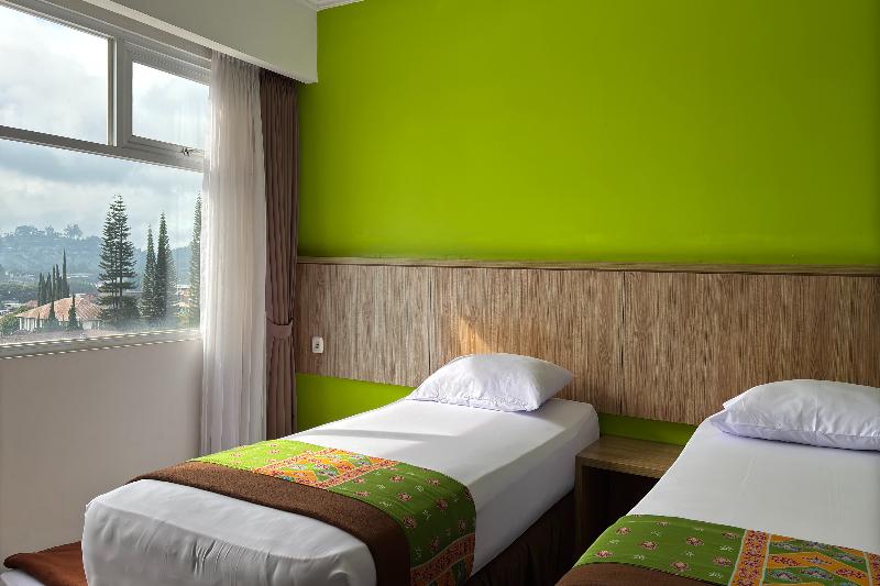 Hotel Bumi Makmur Indah by ZUZU - Oda
