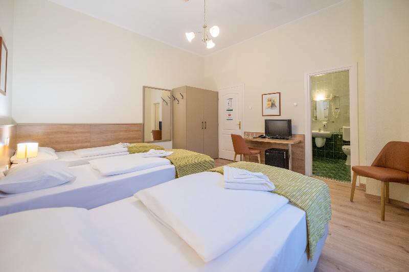 Baross Hotel by Mellow Mood Hotels - Oda