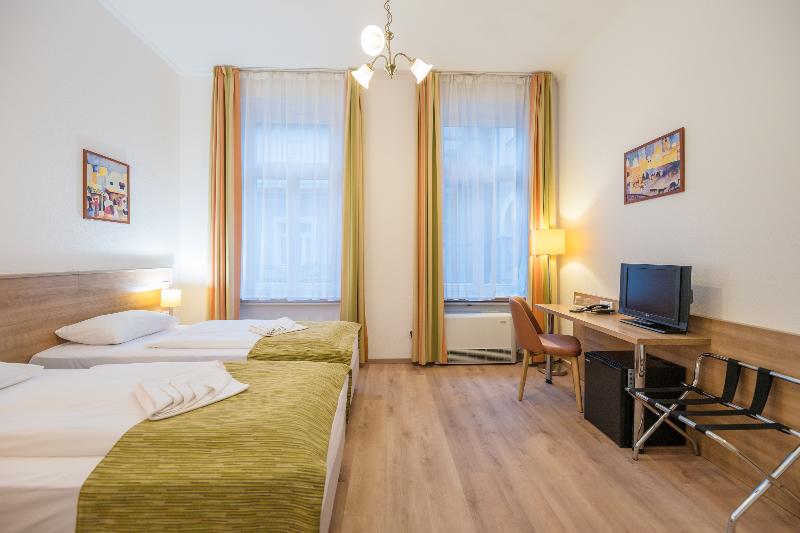 Baross Hotel by Mellow Mood Hotels - Oda