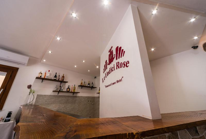 Le Undici Rose - Lobi