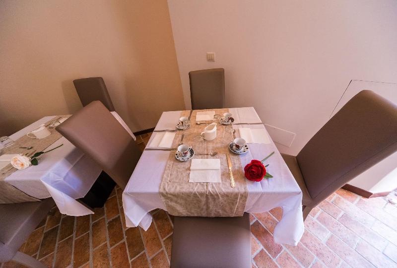 Le Undici Rose - Restoran