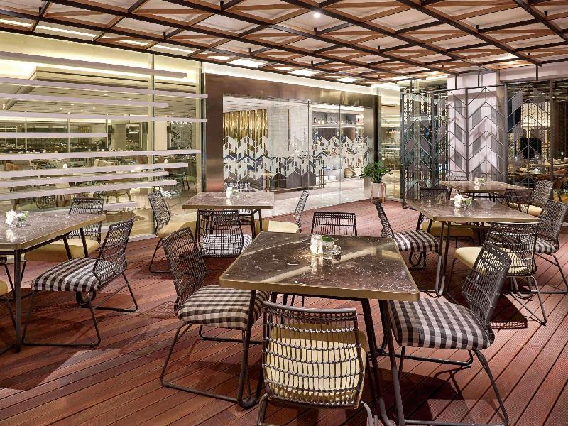 Novotel Jakarta Cikini - Restoran