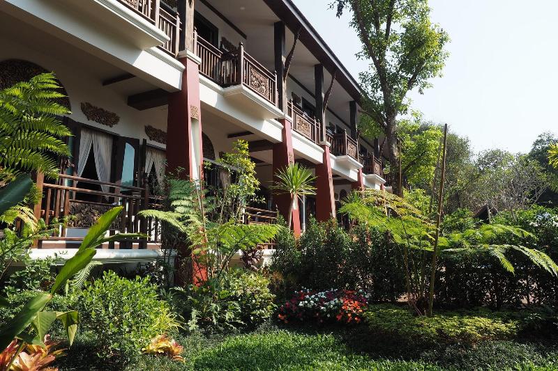 Amata Lanna Village Hotel - Oda