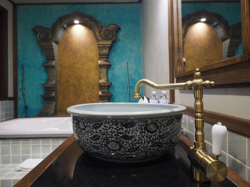 Amata Lanna Village Hotel - Oda