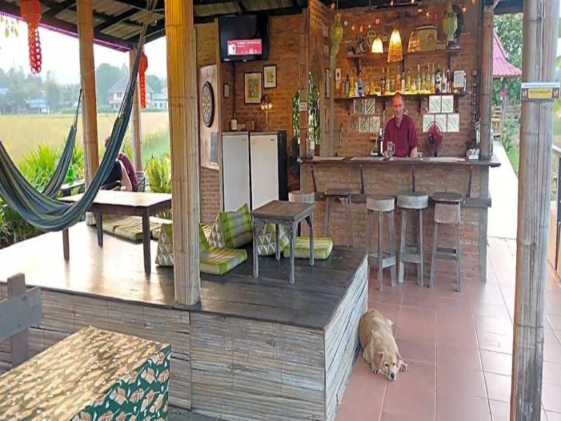 Country Retreat - Genel