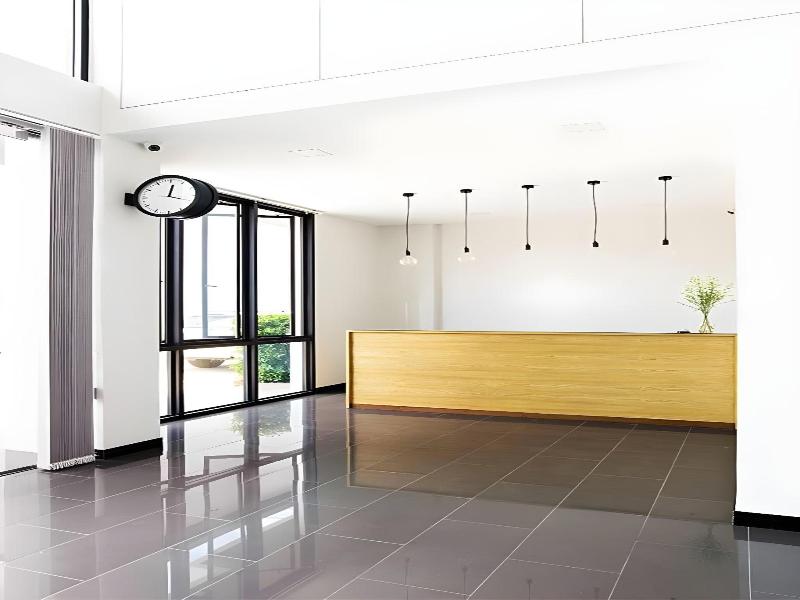 M2 Hotel - Lobi
