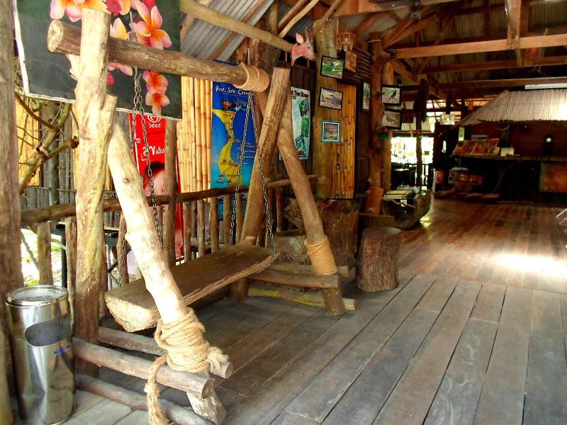 Khaosok Treehouse Resort - Lobi