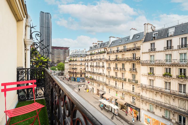 Royal Saint Germain - Genel