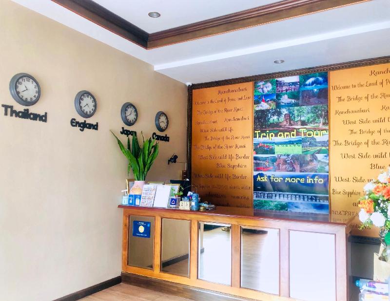 The Bridge Residence Hotel - Lobi