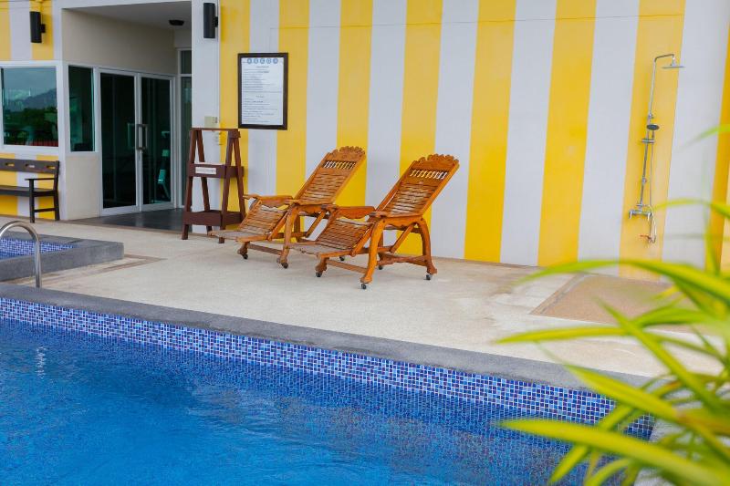 The Bridge Residence Hotel - Havuz