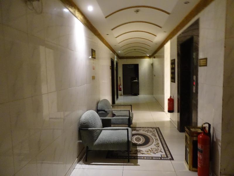 Comfort Inn Yarmukh - Lobi