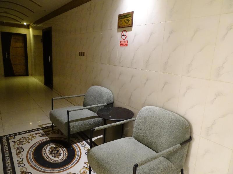 Comfort Inn Yarmukh - Lobi