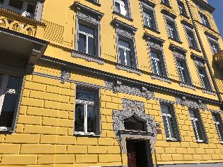 Letna Garden Suites otel fotoğrafı