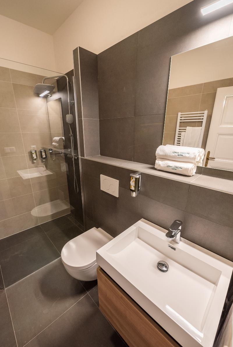Letna Garden Suites - Oda