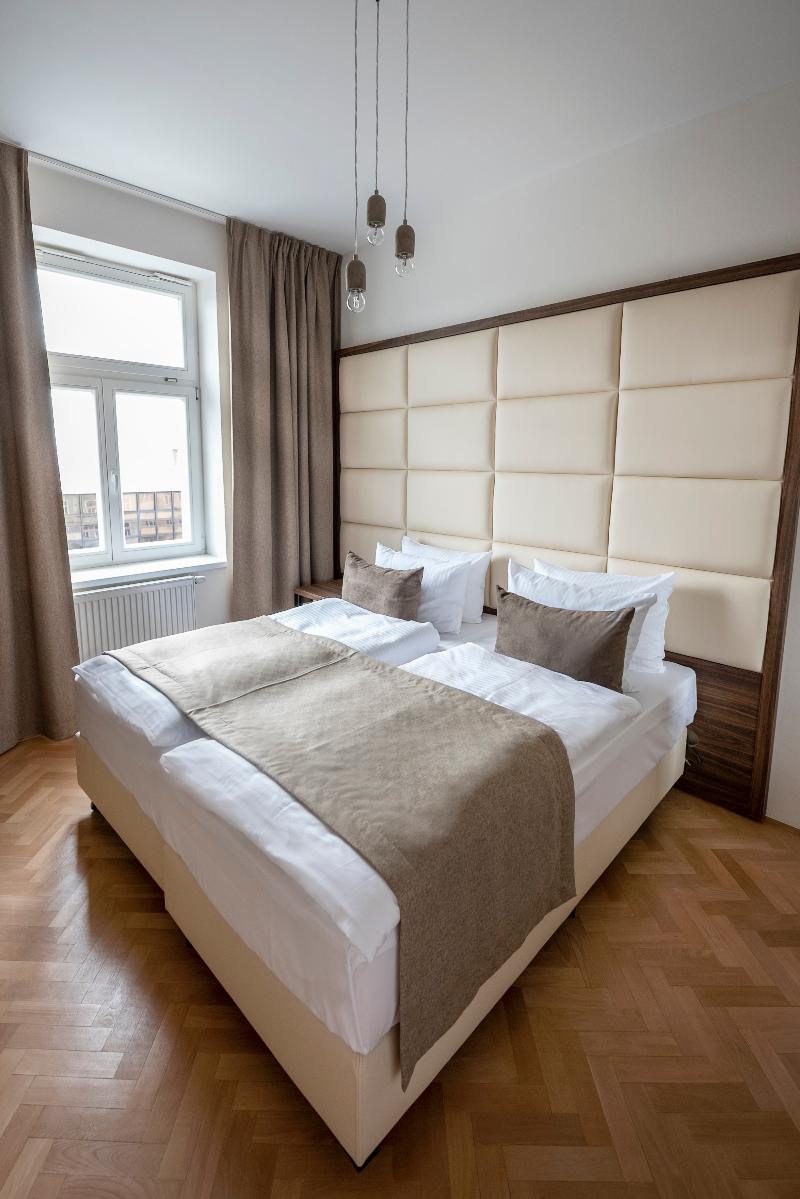 Letna Garden Suites - Oda