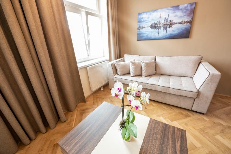 Letna Garden Suites - Oda