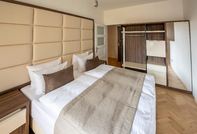 Letna Garden Suites - Oda