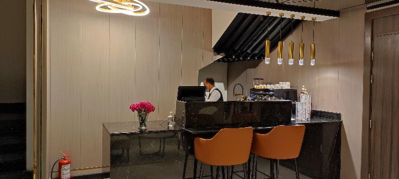 Aquila Hotel Jeddah Al Hamra - Bar