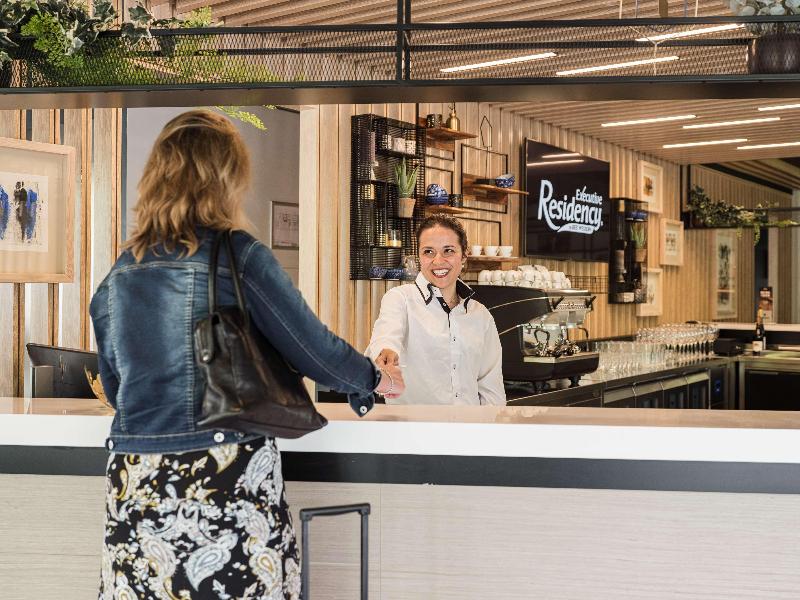 Executive Residency by Best W. Amsterdam Airport - Lobi