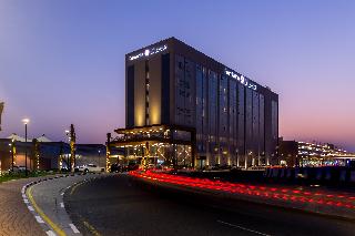 Premier Inn Dragon Mart Hotel otel fotoğrafı