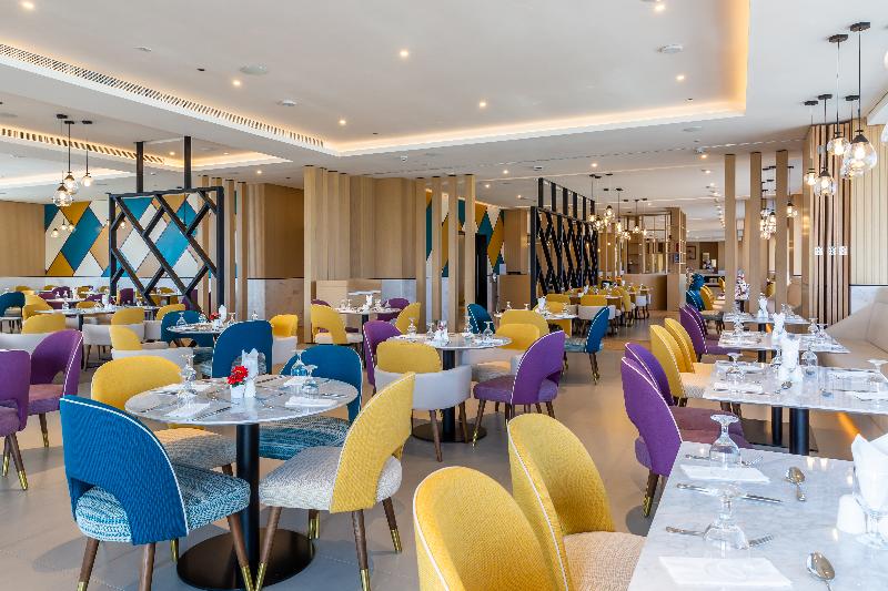 Premier Inn Dragon Mart Hotel - Restoran