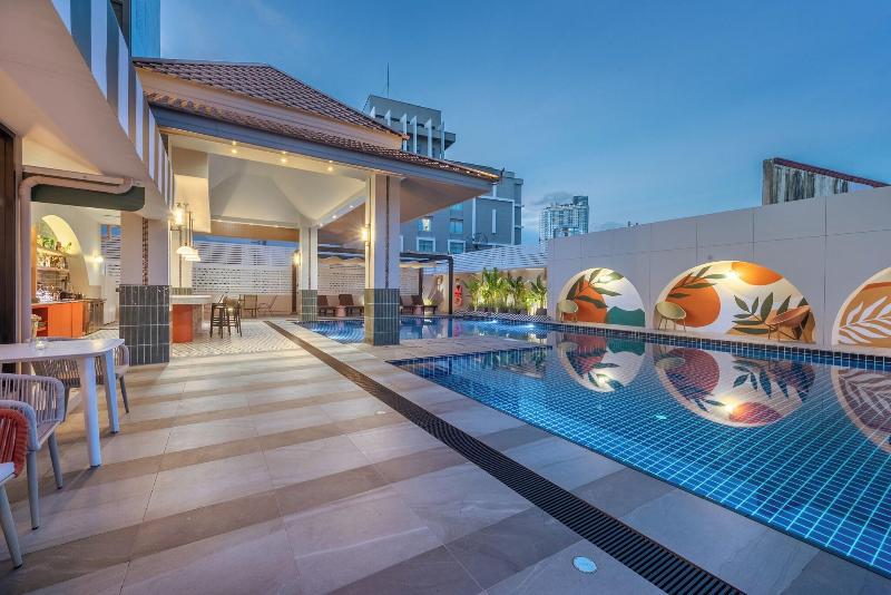 Buri Sriphu Hotel & Convention Centre - Havuz