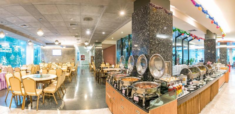 Buri Sriphu Hotel & Convention Centre - Restoran
